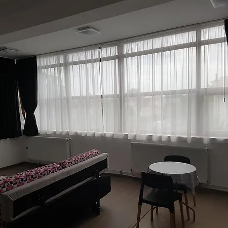 Uverturii Studio Apartman Bukarest