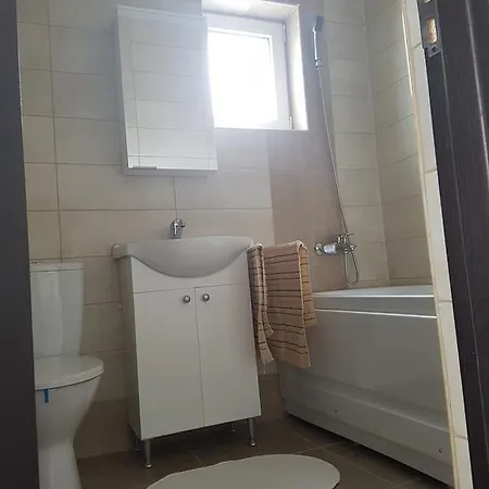 Uverturii Studio Apartman *